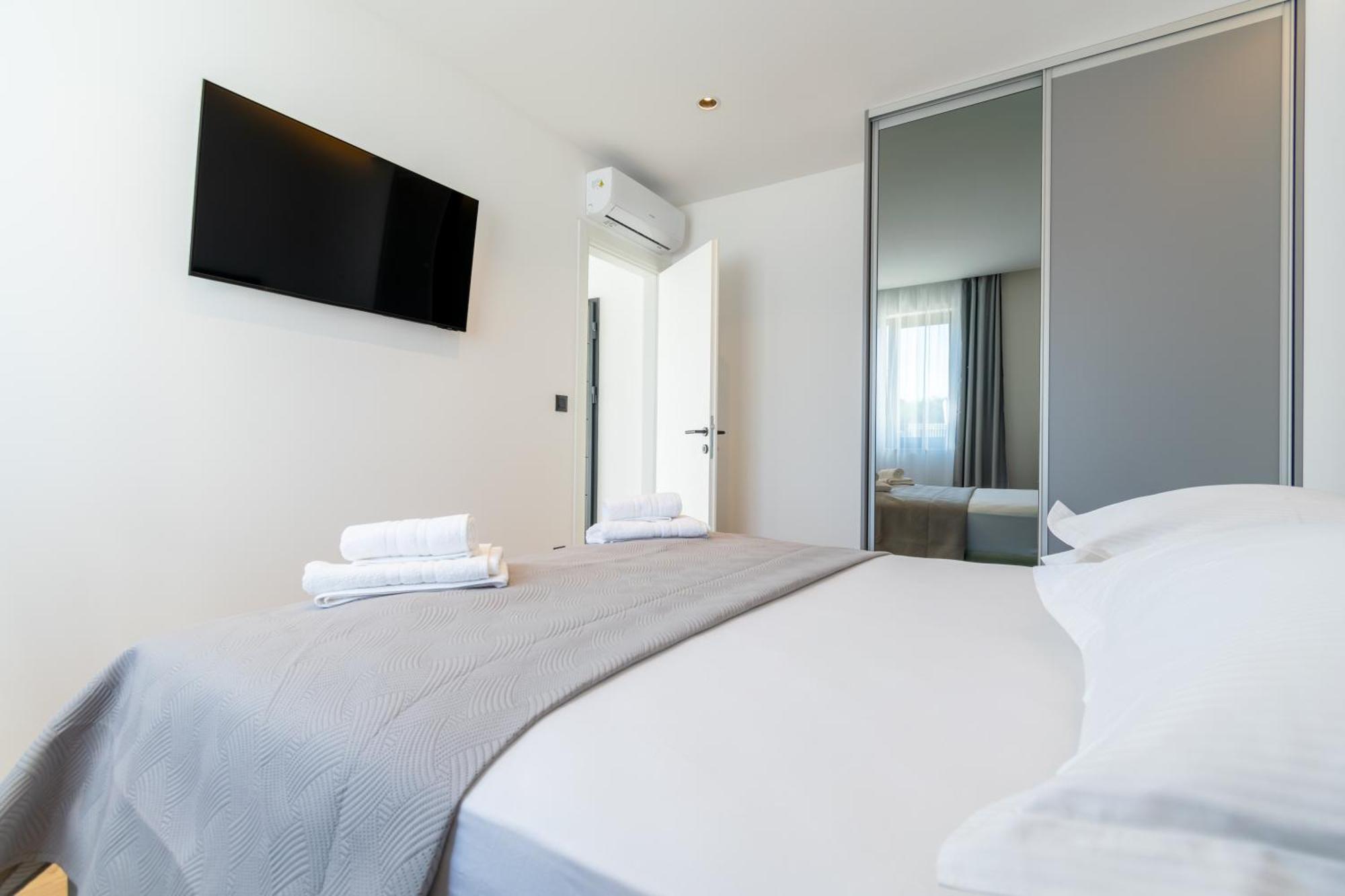 Apartmani Pino 1 Башка-Вода Екстер'єр фото