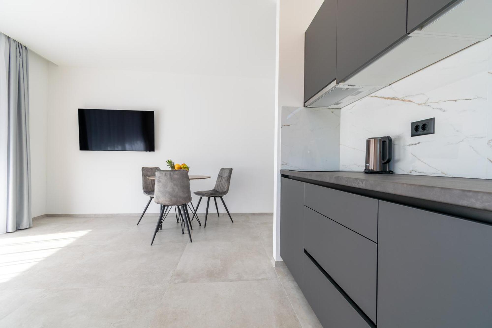 Apartmani Pino 1 Башка-Вода Екстер'єр фото