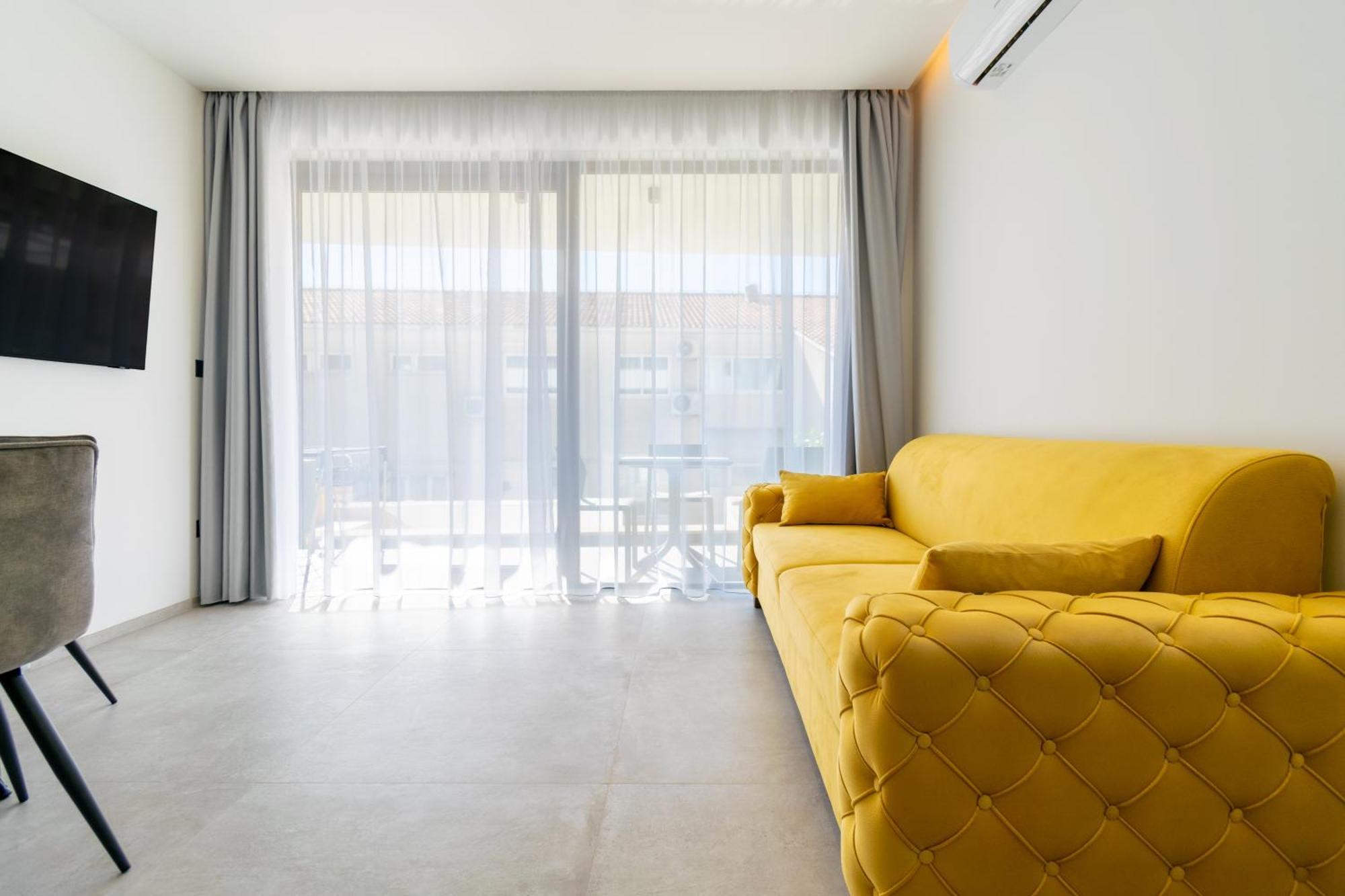Apartmani Pino 1 Башка-Вода Екстер'єр фото